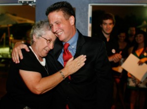 Steve Kornell and campaign worker Judy Ellis. Photo courtesy of the St. Petersburg Times.