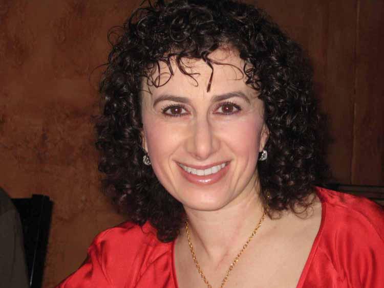 Julie Ozersky. Photo courtesy of the Cleveland Jewish News.